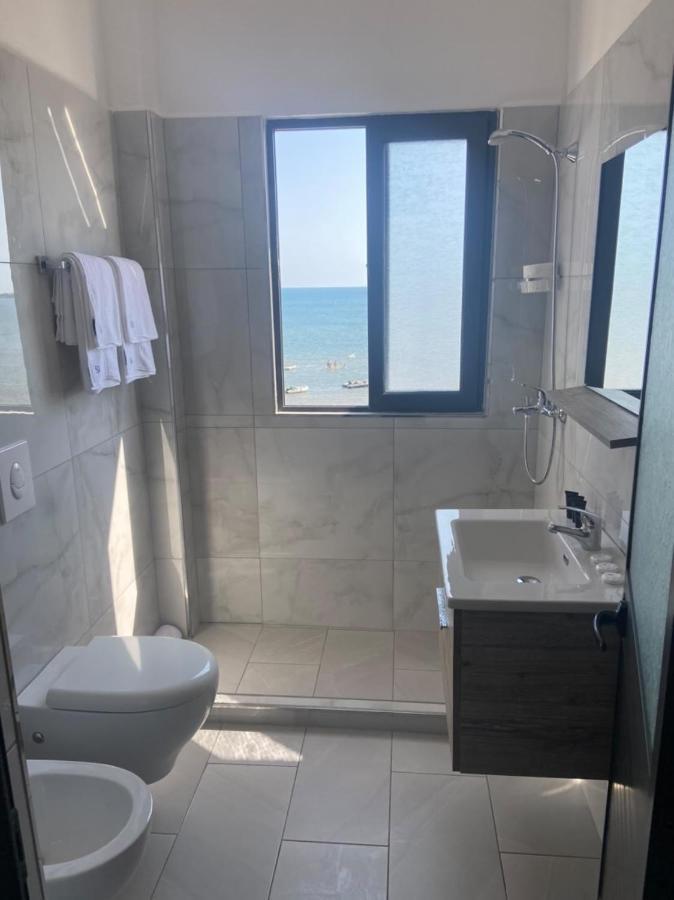 Hotel Tirona Durres Ngoại thất bức ảnh