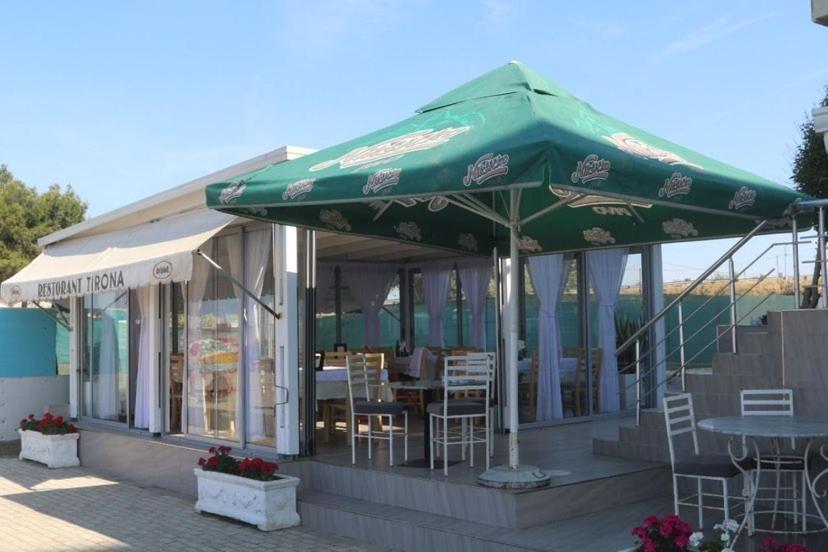 Hotel Tirona Durres Ngoại thất bức ảnh