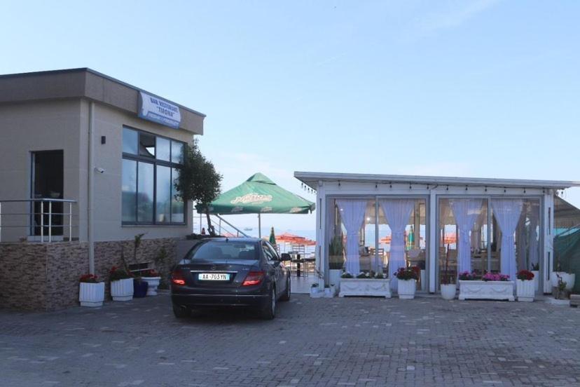 Hotel Tirona Durres Ngoại thất bức ảnh