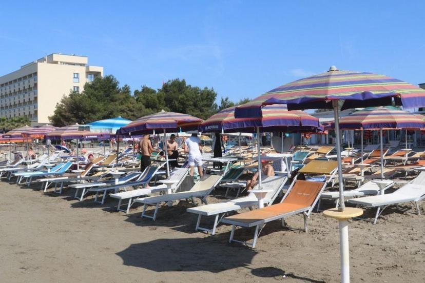Hotel Tirona Durres Ngoại thất bức ảnh