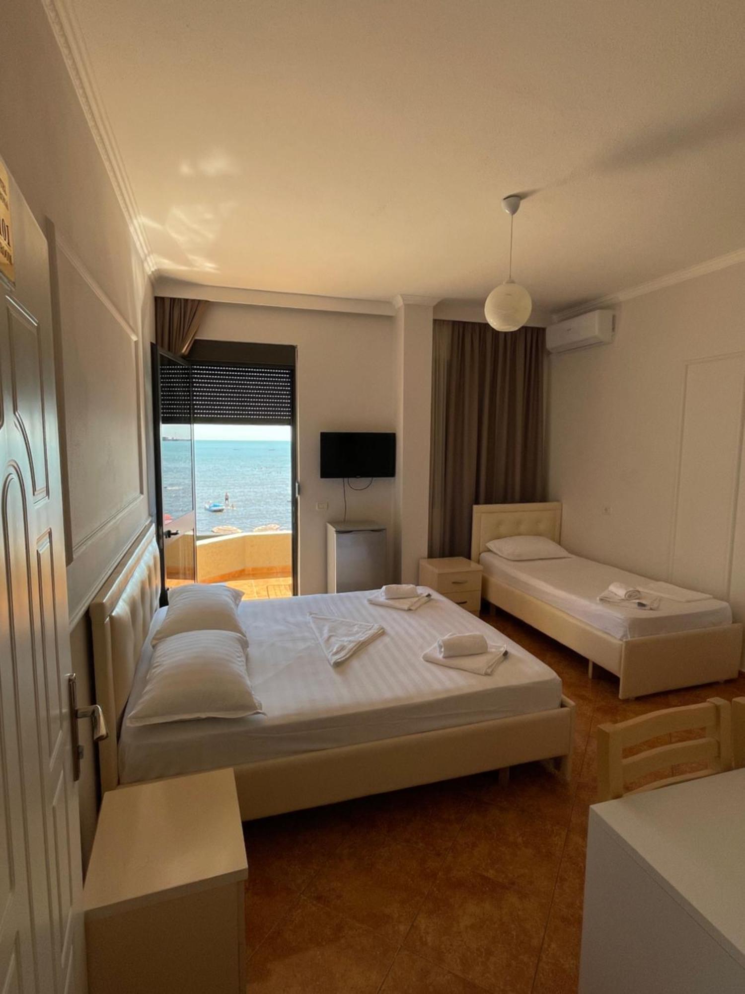 Hotel Tirona Durres Ngoại thất bức ảnh