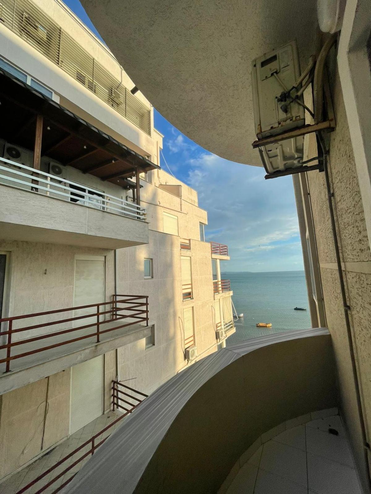 Hotel Tirona Durres Ngoại thất bức ảnh